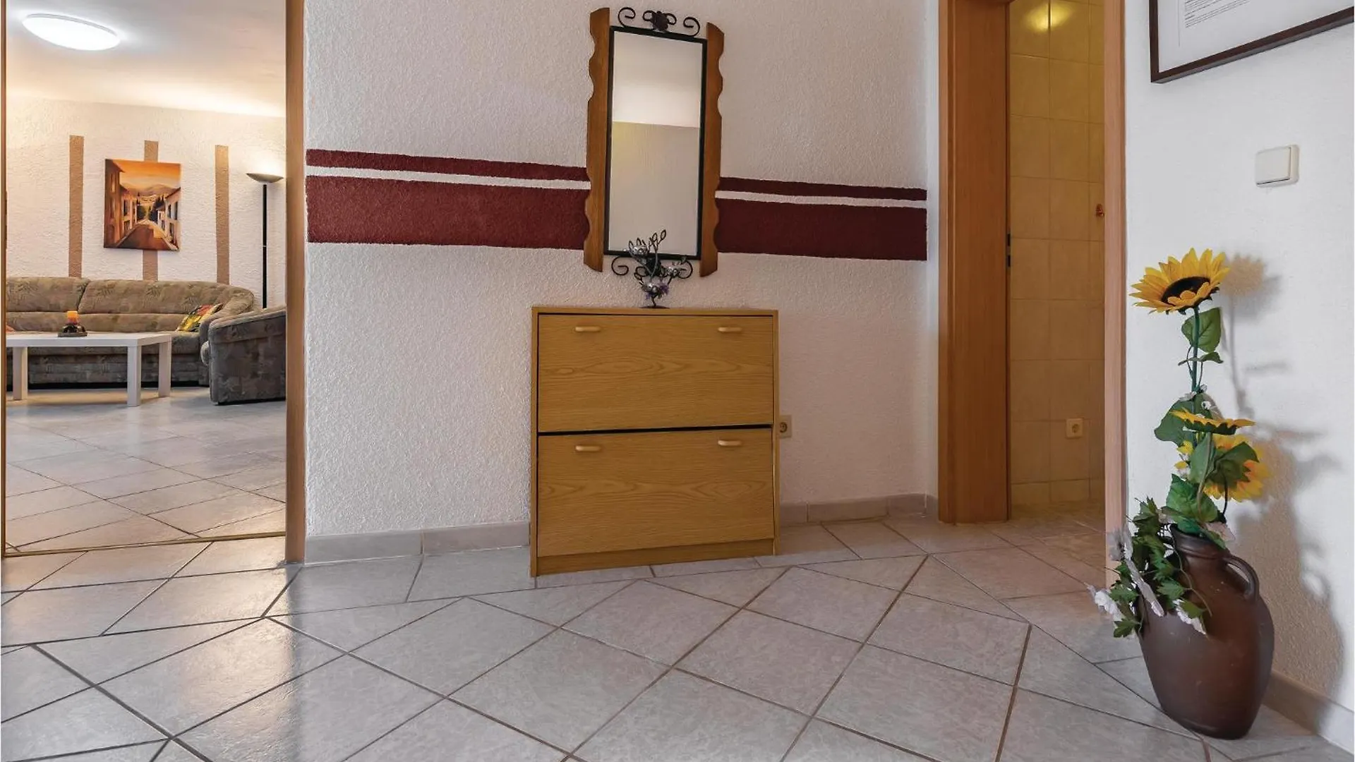 3 Bedroom Awesome Apartment In Pavicini 0*,