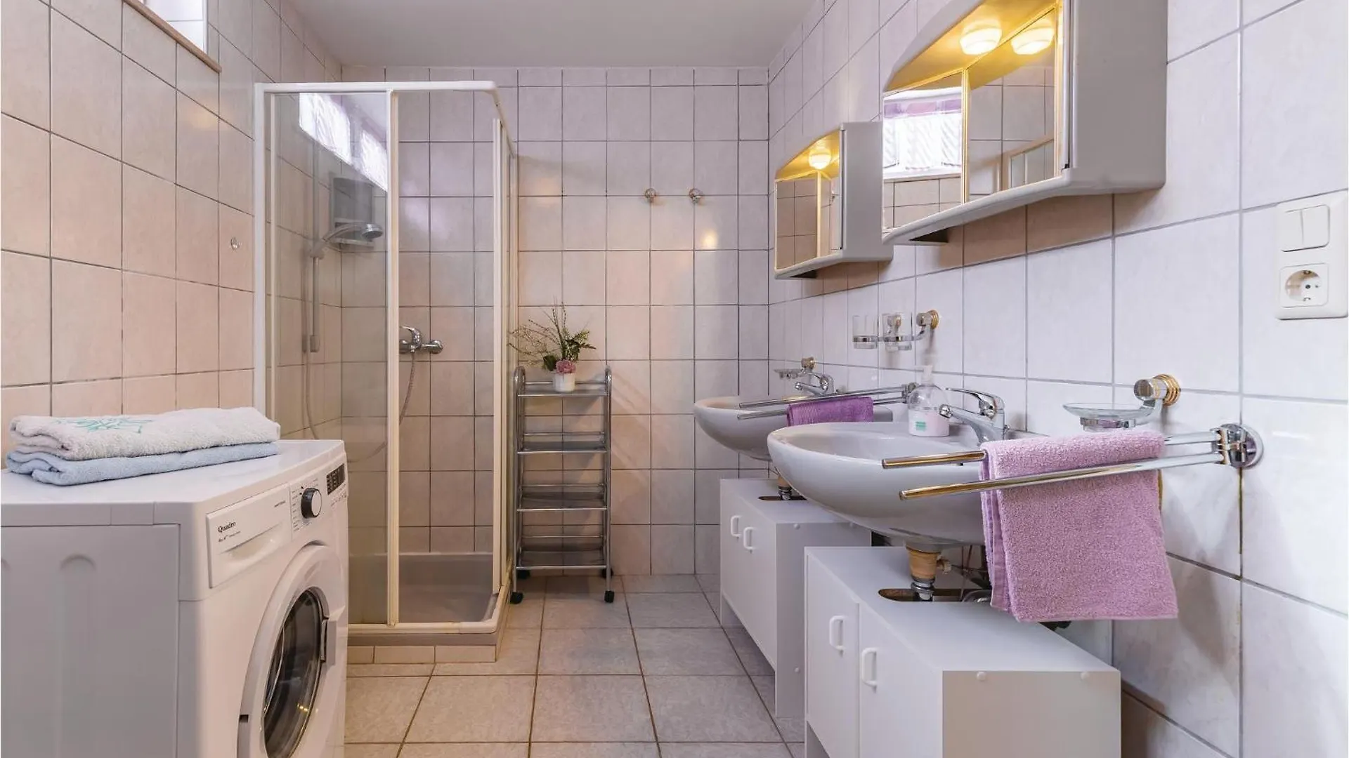 3 Bedroom Awesome Apartment In Pavicini