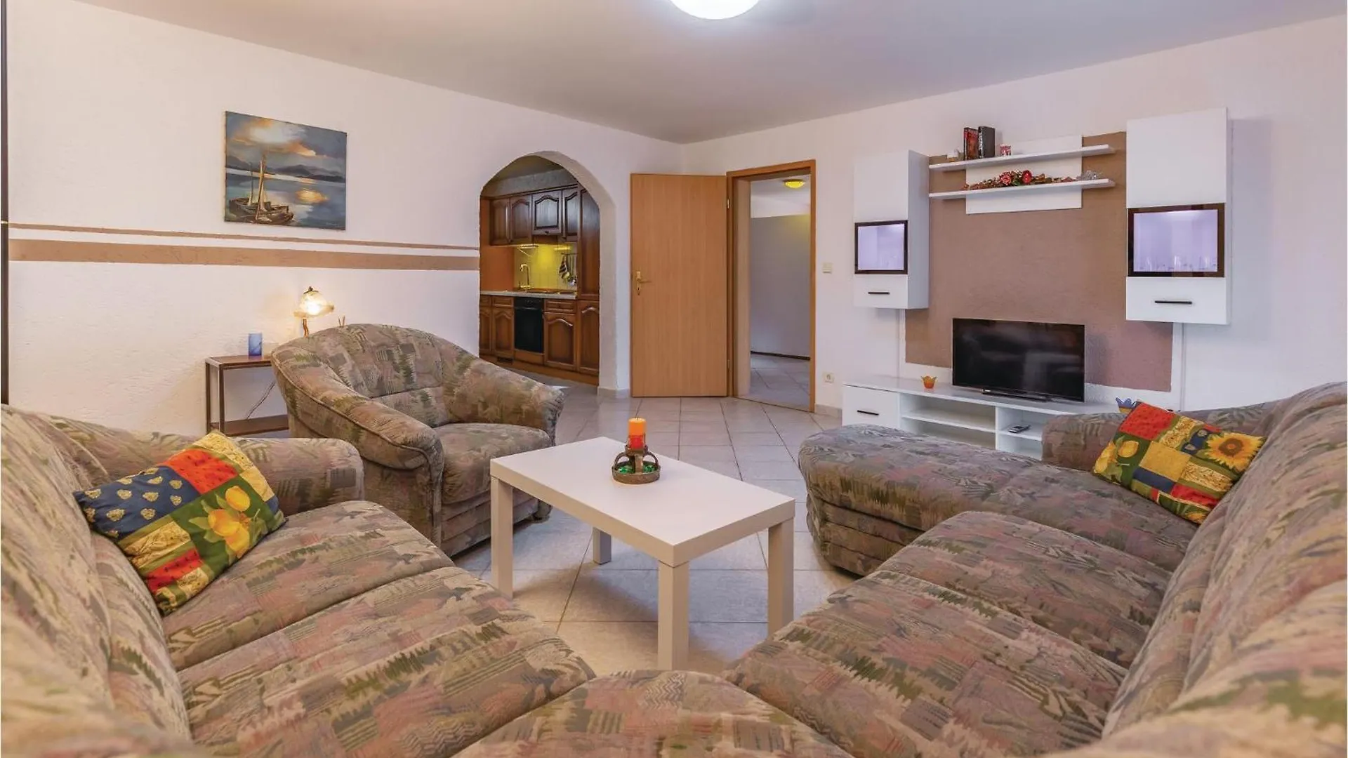 3 Bedroom Awesome Apartment In Pavicini