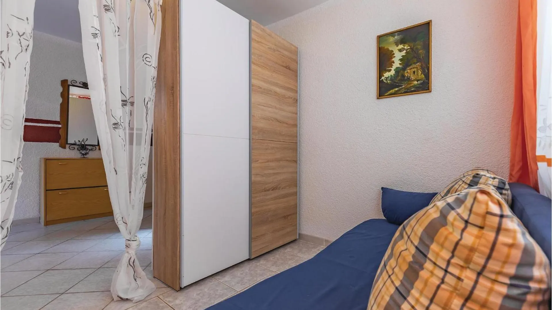 3 Bedroom Awesome Apartment In Pavicini